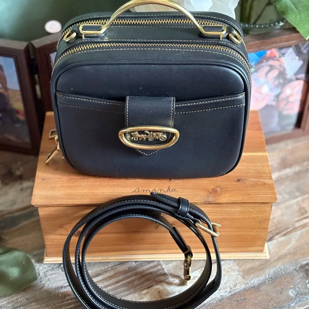 Coach Riley Lunchbox bag - Picture 2 of 7